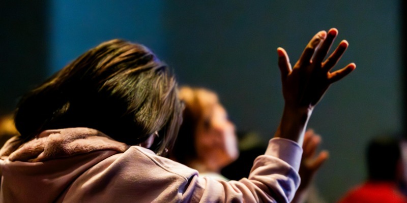 Lady Worshipping